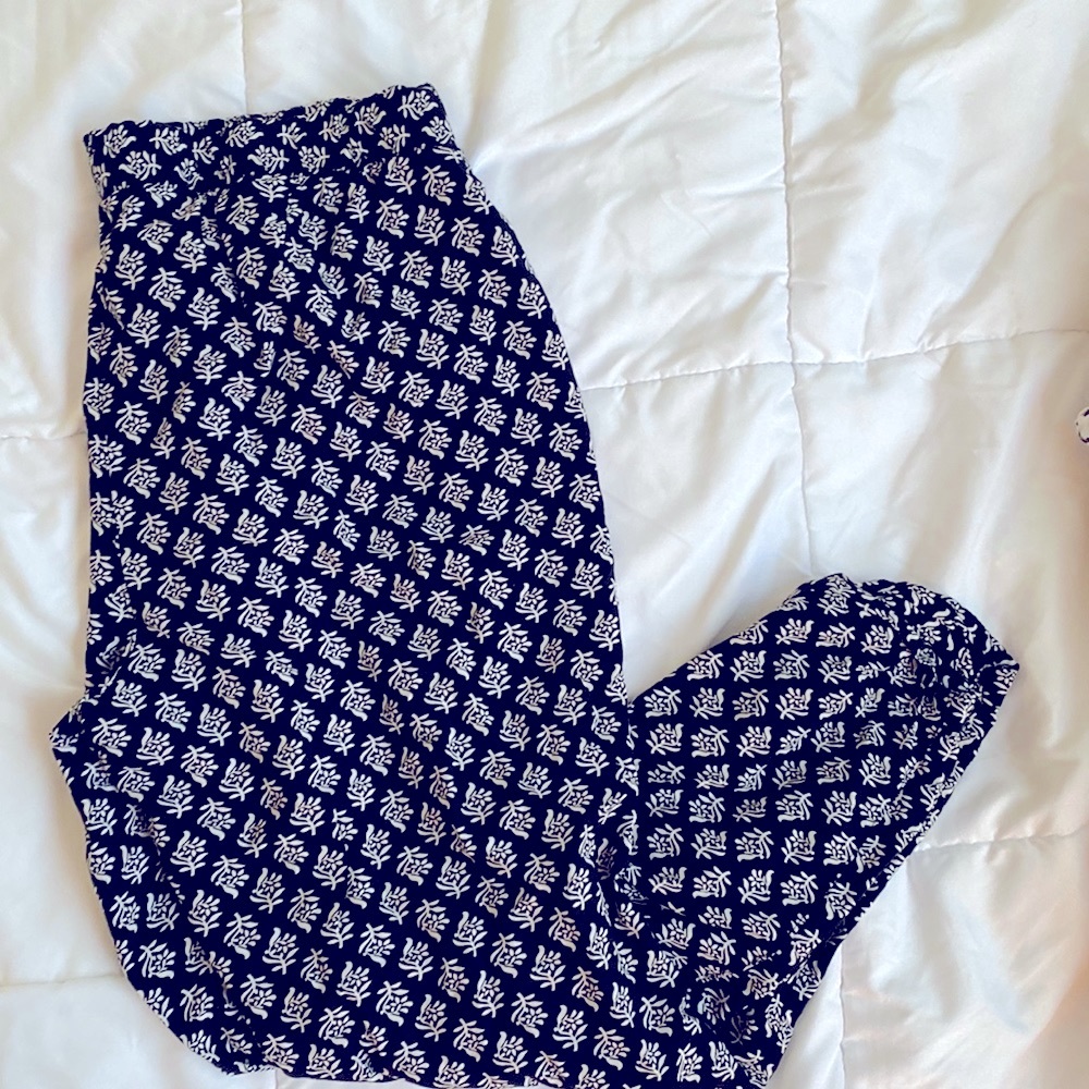 Old navy black and white printed pants